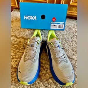 New HOKA Arahi 7 Men’s Sz 13 EE